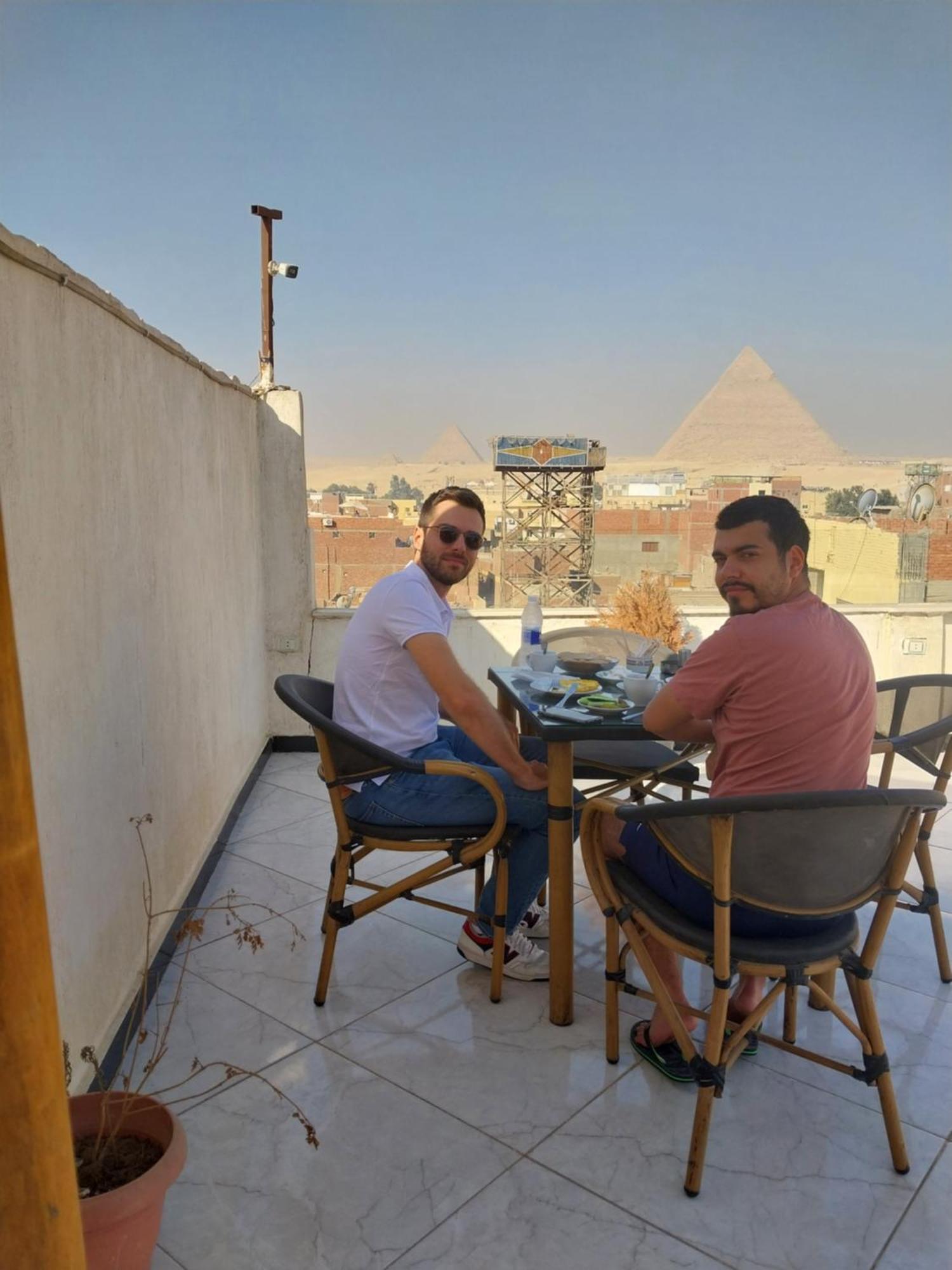 מלון Kafret el-Gabal Eagles Pyramids View מראה חיצוני תמונה